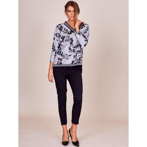 Gray floral blouse with welts vyobraziť