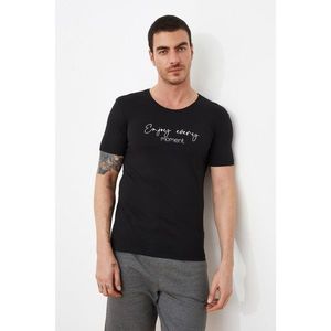 Trendyol Black Male Slim Fit Printed T-Shirt vyobraziť