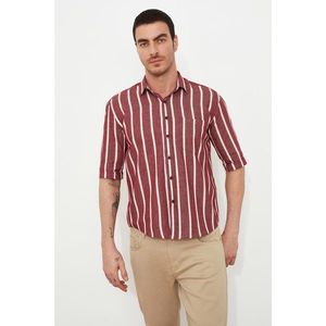 Trendyol Burgundy Men's Boxy Fit Short Sleeve Striped Shirt Shirt vyobraziť