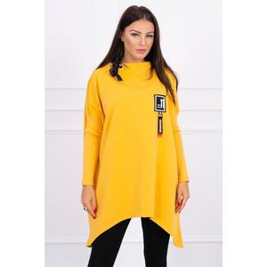 Oversize sweatshirt with asymmetrical sides mustard vyobraziť