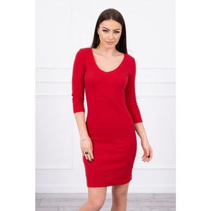 Dress fitted with neckline red vyobraziť