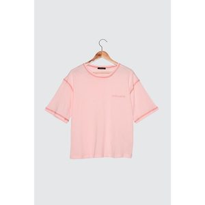 Trendyol Pink Carioca Stitched Printed Loose Knitted T-Shirt vyobraziť
