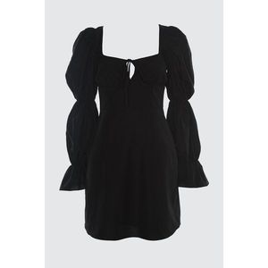 Trendyol Black Lace Poplin Dress vyobraziť