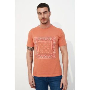 Trendyol Tile Men's Short Sleeve Slim Fit Printed T-Shirt vyobraziť