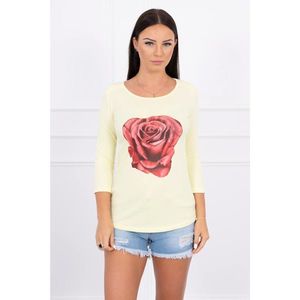 A blouse with a rose, lemon vyobraziť