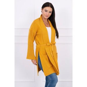 Sweater with a long slit on the sides mustard vyobraziť