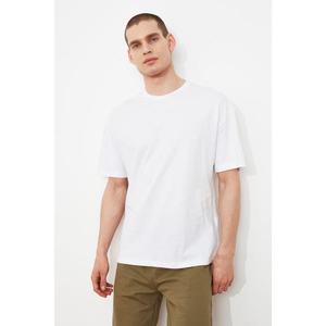 Trendyol White Men's Wide Fit Short Sleeve Printed T-Shirt vyobraziť