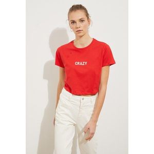 Trendyol Red Embroidered Crop Knitted T-Shirt vyobraziť
