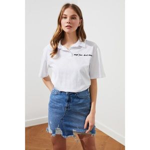 Trendyol White Loose Printed Knitted T-shirt T-Shirt vyobraziť