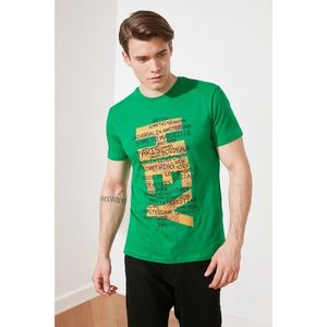 Trendyol Green Men's Regular Fit Printed Short Sleeve T-Shirt vyobraziť