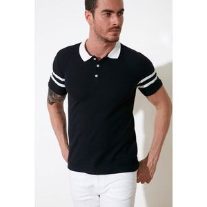 Trendyol Navy Blue Male Slim Fit T-Shirt vyobraziť