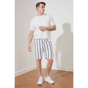 Trendyol White Male Regular Fit Shorts & Bermuda vyobraziť