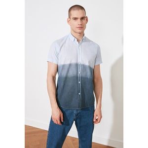 Trendyol Blue Male Slim Fit Buttoned Collar Short Sleeve Gradient Shirt vyobraziť