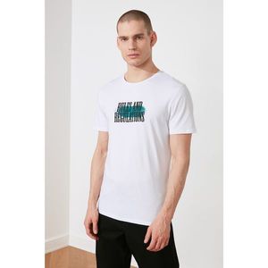 Trendyol White Male Slim Fit Bike Collar Short Sleeve Printed T-Shirt vyobraziť