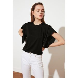 Trendyol Basic Knitted T-Shirt WITH Black Flywheel Detail vyobraziť