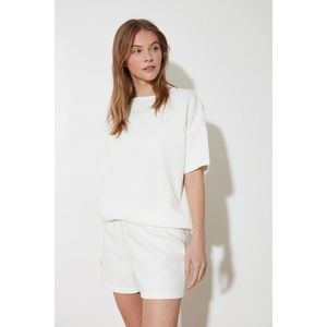 Trendyol White Back Detailed Knitted Pyjama Set vyobraziť