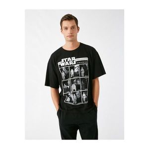 Koton Men's Black Star Wars Licensed Bike Collar Short Sleeve T-Shirt vyobraziť