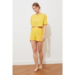 Trendyol Yellow Camisole Knitted Pajamas Set vyobraziť