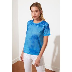 Trendyol Blue Embroidered Semi-Fitted Knitted T-Shirt vyobraziť