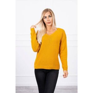 Sweater with V neckline mustard vyobraziť