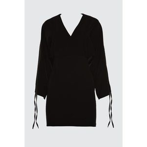 Trendyol Black Sleeve Bent Detail Dress vyobraziť