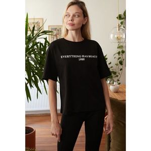Dámske tričko Trendyol Printed vyobraziť