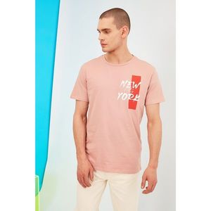 Trendyol Pink Men's Regular Fit Bike Collar Short Sleeve Printed T-Shirt vyobraziť