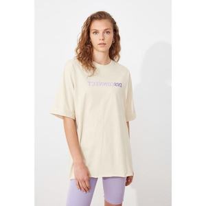 Trendyol Light Beige Printed Asymmetric Knitted T-Shirt vyobraziť
