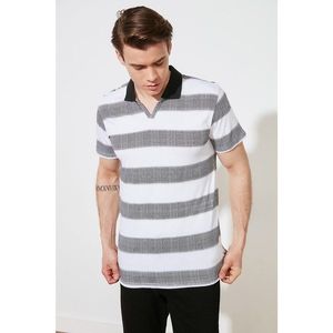 Trendyol White Men's Regular Fit Striped Short Sleeve Polo Neck T-shirt vyobraziť