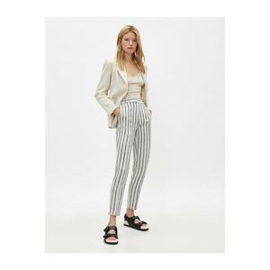 Koton Striped Trousers With Cotton Pockets vyobraziť