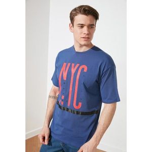 Trendyol Indigo Men's Oversize Bike Collar Short Sleeve Printed T-Shirt vyobraziť