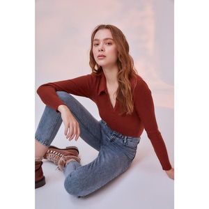 Trendyol Brown Polo Collar Detailed Knitwear Sweater vyobraziť