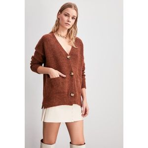 Trendyol Brown Button Detailed Knitwear Cardigan vyobraziť
