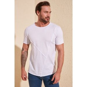 Trendyol White Male Short Sleeve Slim Fit T-Shirt vyobraziť