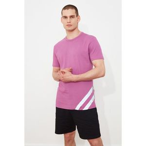 Trendyol Purple Men's Regular Fit Short Sleeve Reflector Printed T-Shirt vyobraziť