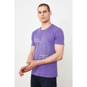 Trendyol Purple Men's Slim Fit Short Sleeve Printed T-Shirt vyobraziť