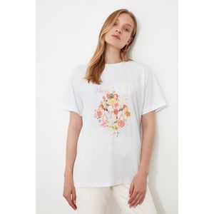 Trendyol White Printed Boyfriend T-Shirt vyobraziť