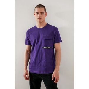 Trendyol Purple Men's Regular Fit Short Sleeve Pocket Detailed T-Shirt vyobraziť