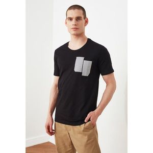 Trendyol Black Men's Printed T-Shirt vyobraziť