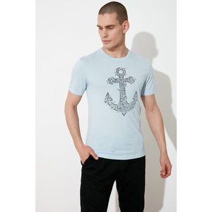 Trendyol Blue Men's Slim Fit Short Sleeve Anchor Printed T-Shirt vyobraziť