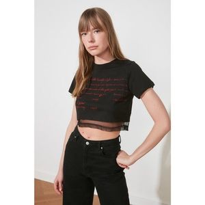 Trendyol Black Printed Crop Knitted T-Shirt vyobraziť