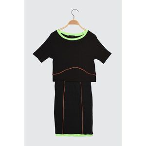 Trendyol Black Biye Detailed Knitted Top-Top Tool vyobraziť