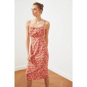 Trendyol Red Strap Floral Patterned Dress vyobraziť