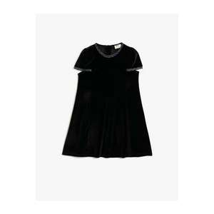 Koton Women's Black Velvet Short Sleeve Silvery Dress vyobraziť