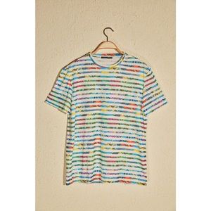 Trendyol Multi Color Men's Slim Fit T-Shirt vyobraziť