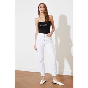 Trendyol White High Waist Mom Jeans vyobraziť