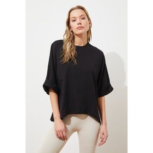 Trendyol Black Asymmetric Knitted T-Shirt vyobraziť