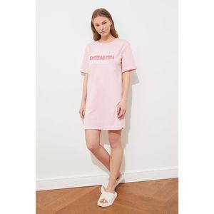 Trendyol Pink Slogan Knitted Nightdress vyobraziť