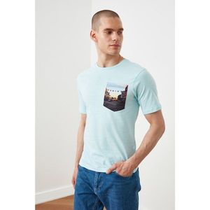 Trendyol Light Blue Men's Slim Fit Crew Neck Short Sleeve T-Shirt with Pocket vyobraziť
