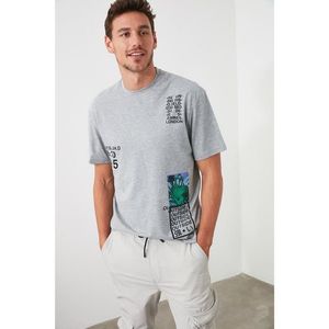 Trendyol Gray Male Slim Fit Printed Bike Collar T-Shirt vyobraziť